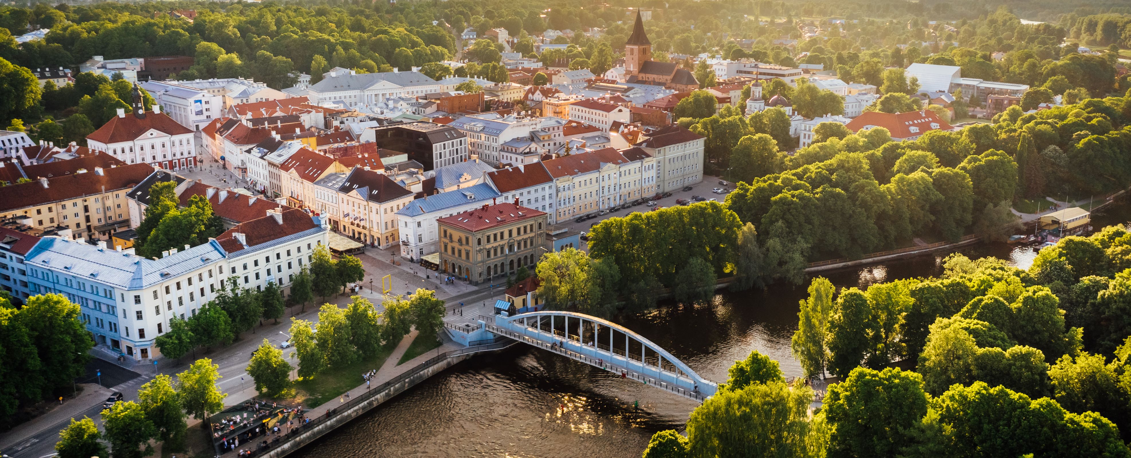 
Blick über die Stadt Tartu und die Tartu-Brücke