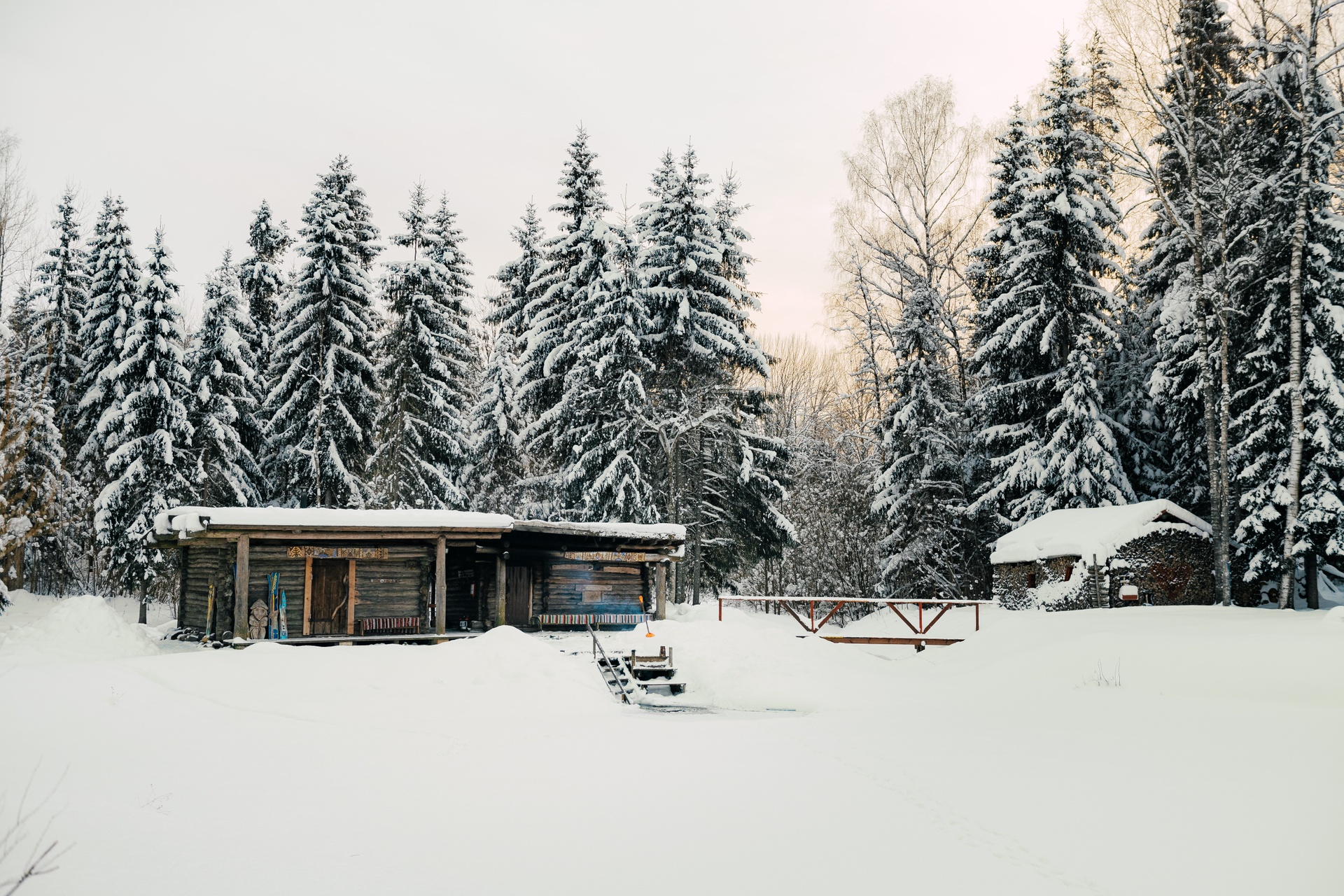 What types of saunas are there in Estonia?