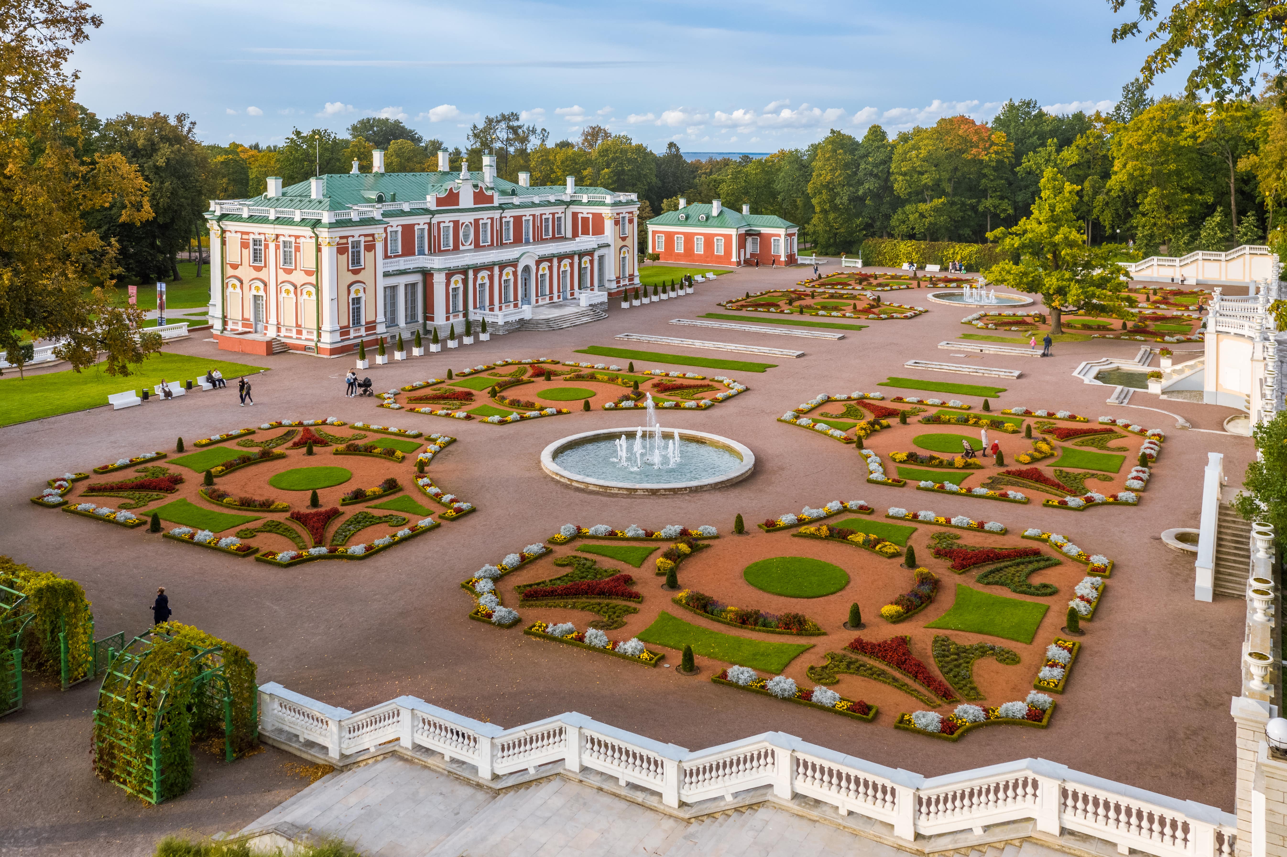 Kadriorg Palace in Tallinn during the autumn