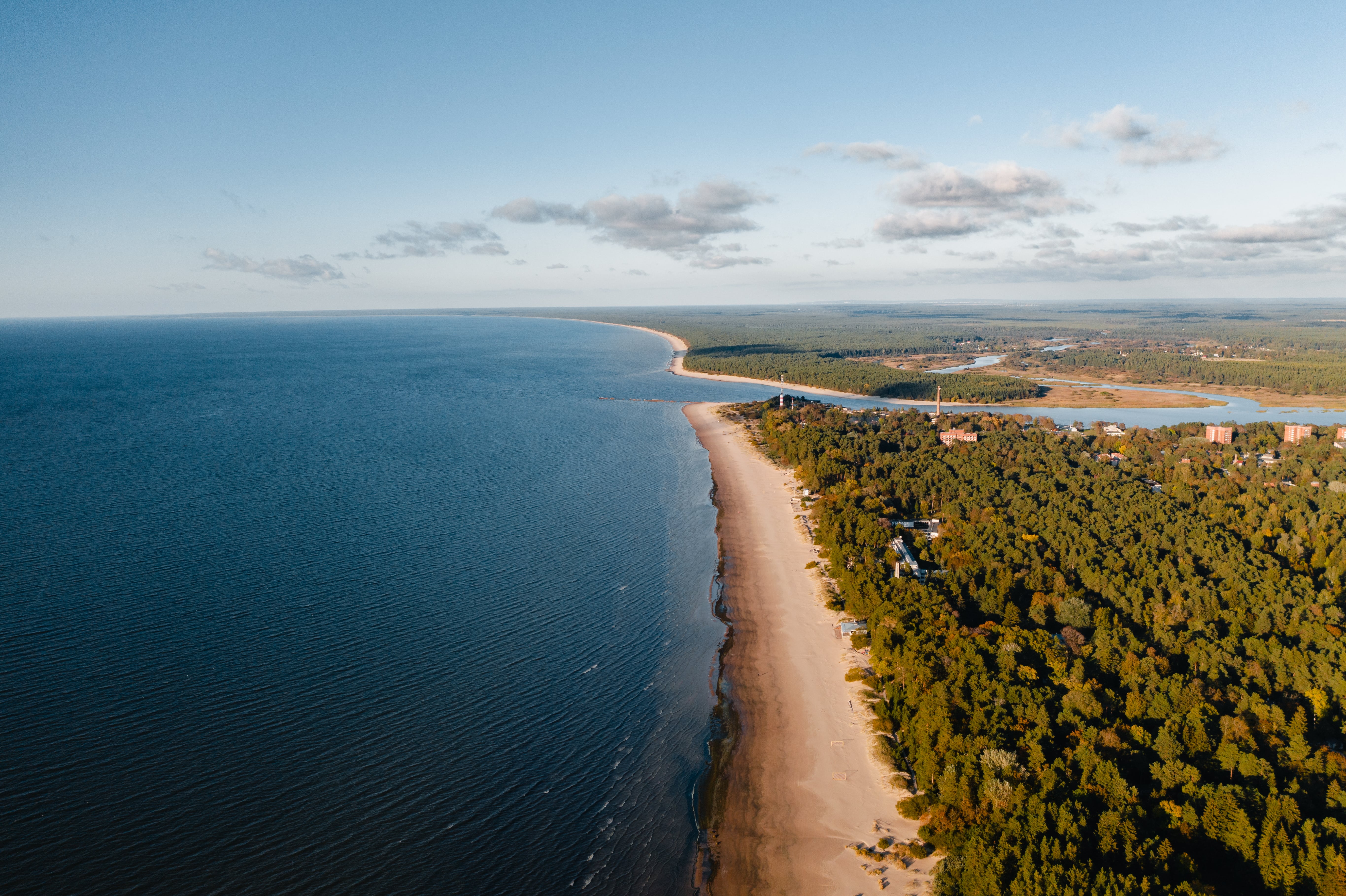 Long sandy beach at Narva-Jõesuu