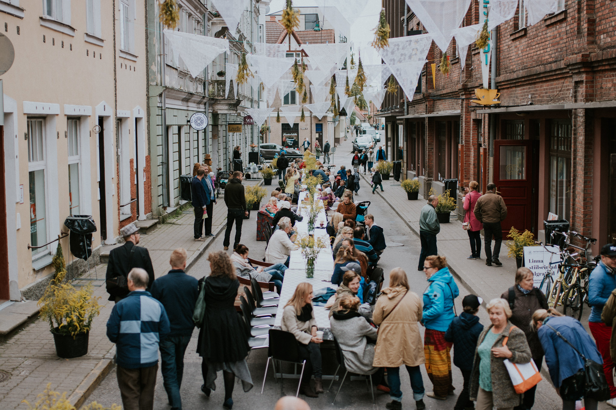 Outdoor long table picnic village event autumn in Viljandi