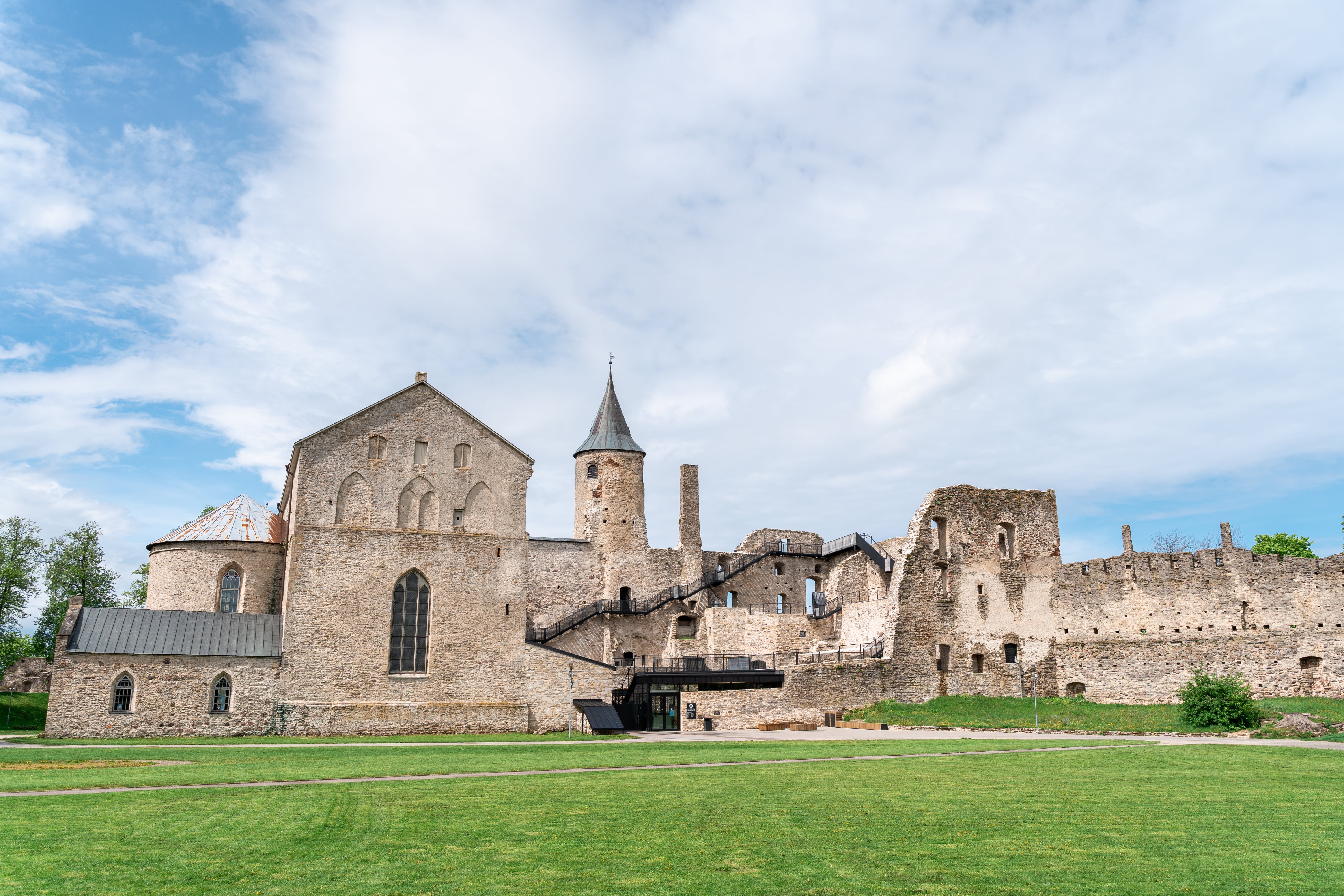 Haapsalu Castle, stage for Augustibluus, Blues Festival