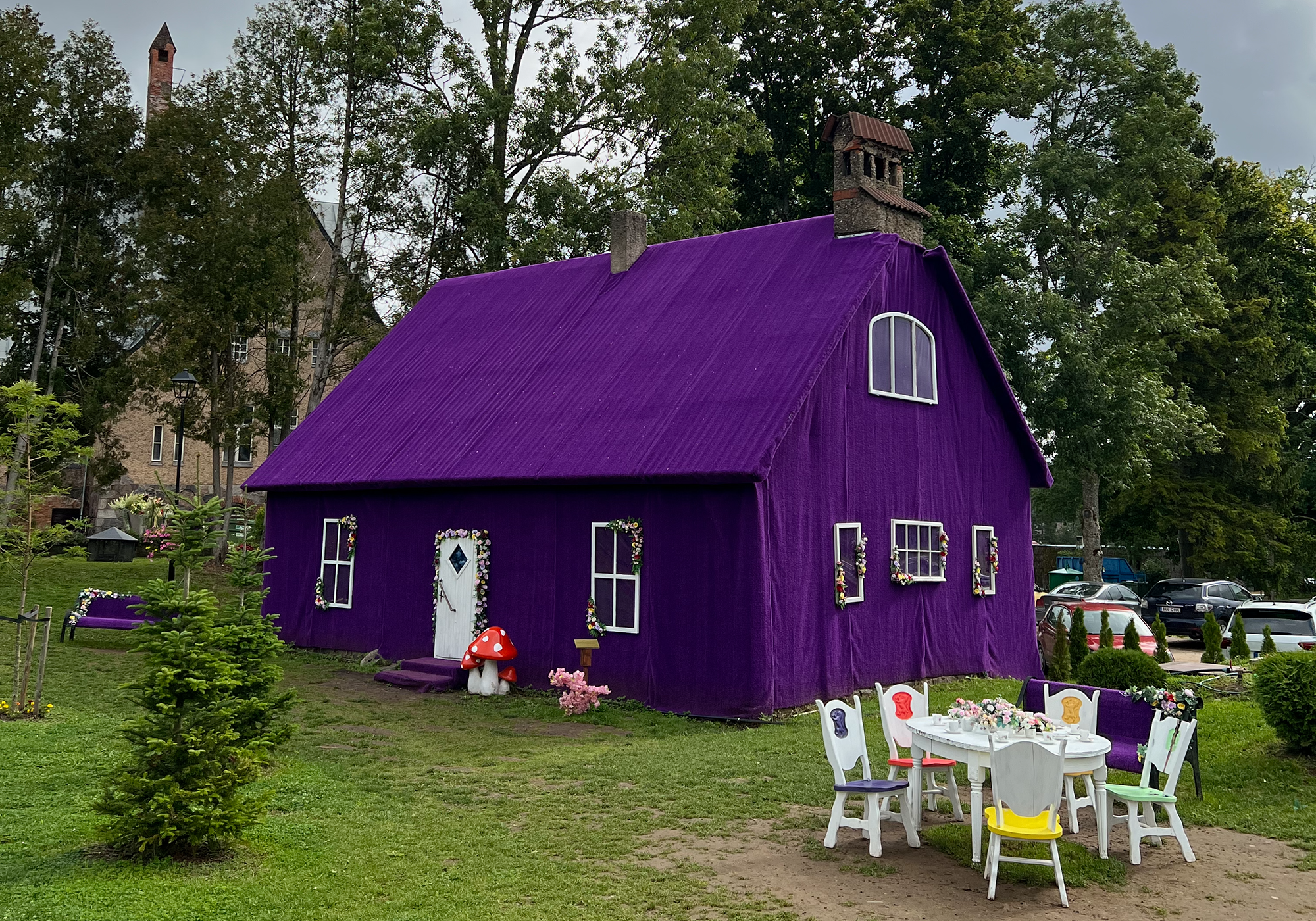 Alices Wunderland auf Schloss Wagenküll