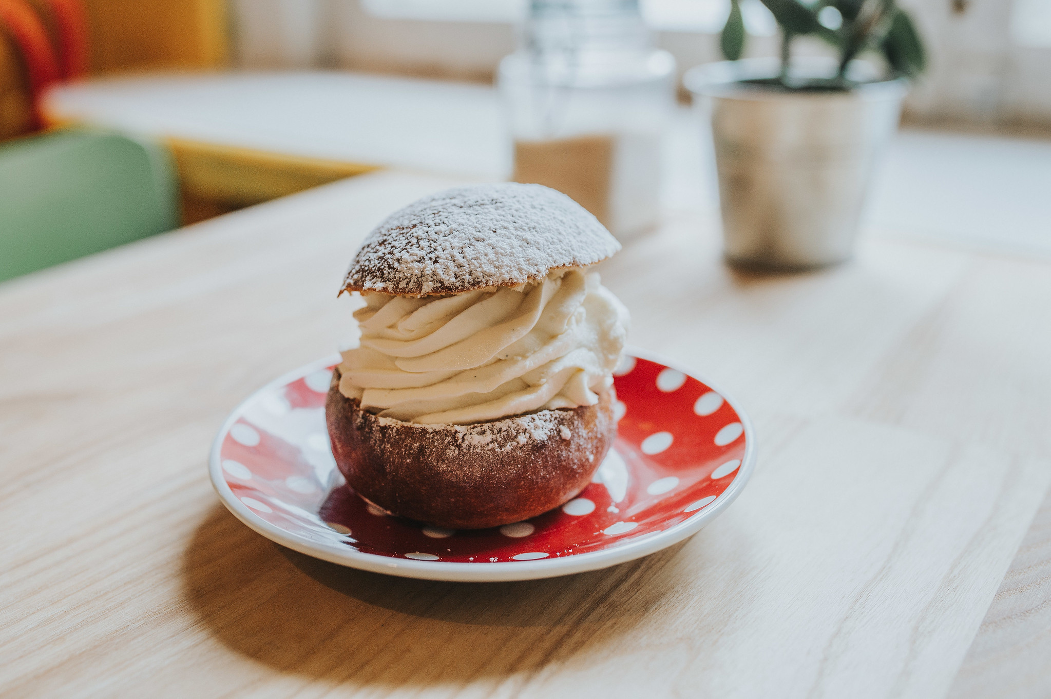 Vastlakukkel on a plate at a cafe in Estonia