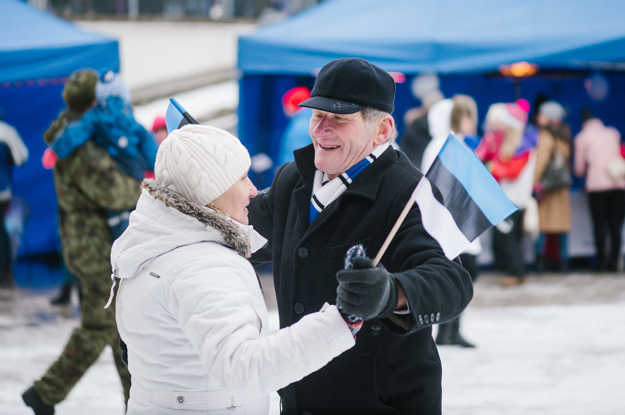 Couple dances on Independence Day celebration in Viljandi