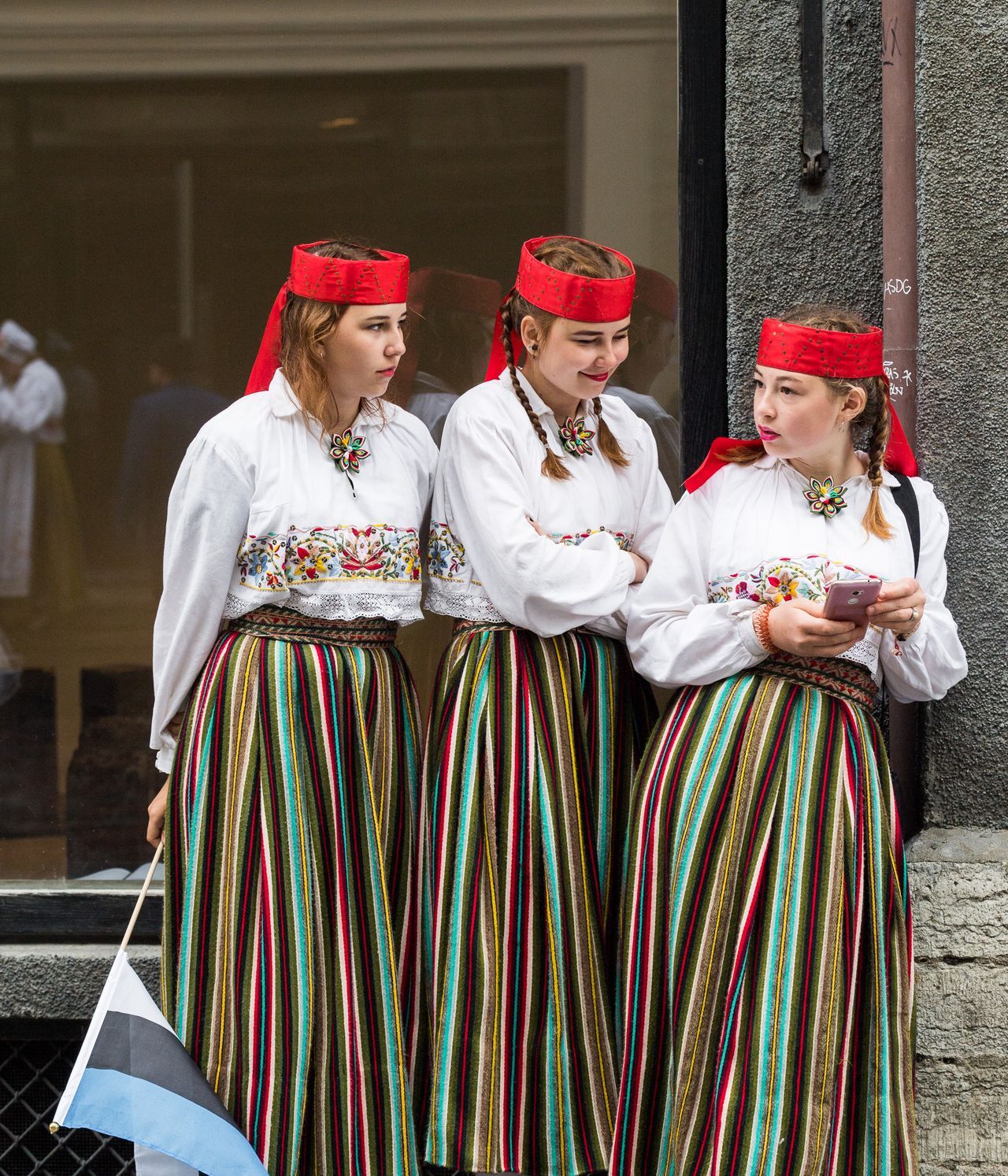 Dziesmu un deju svētku dalībnieces