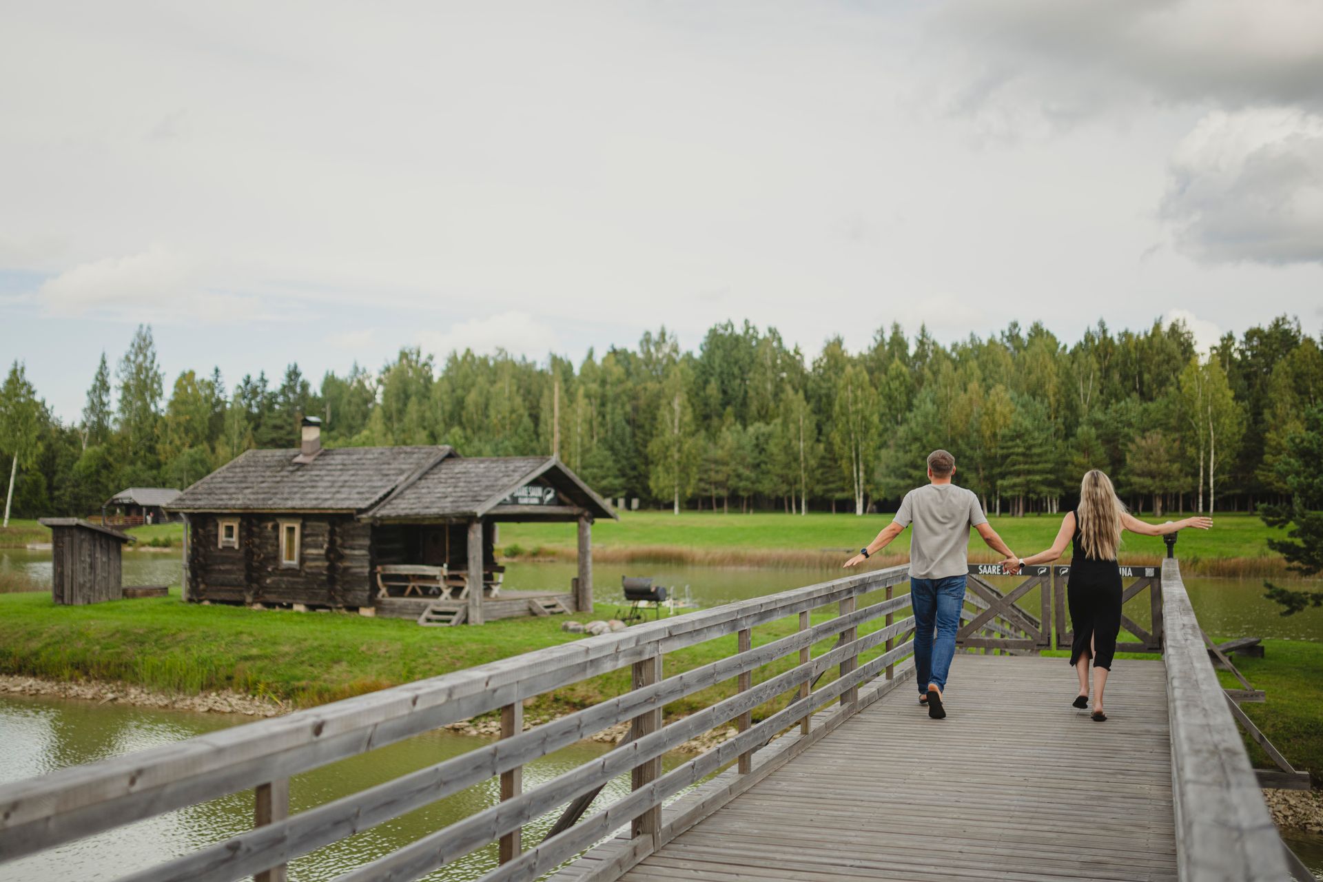 What types of saunas are there in Estonia?