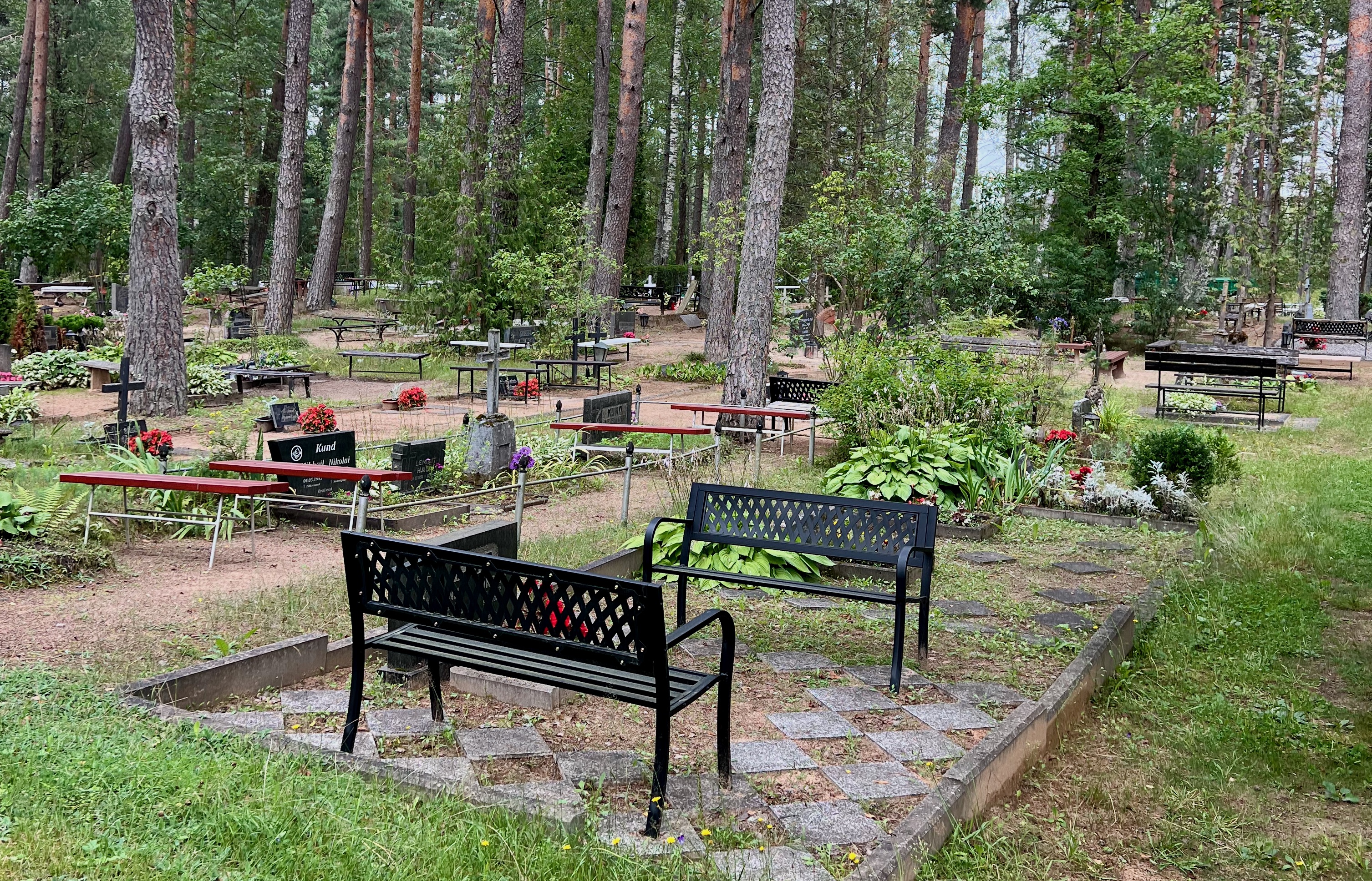 Graveyard and benches near Seto Orthodox church in Obinitsa