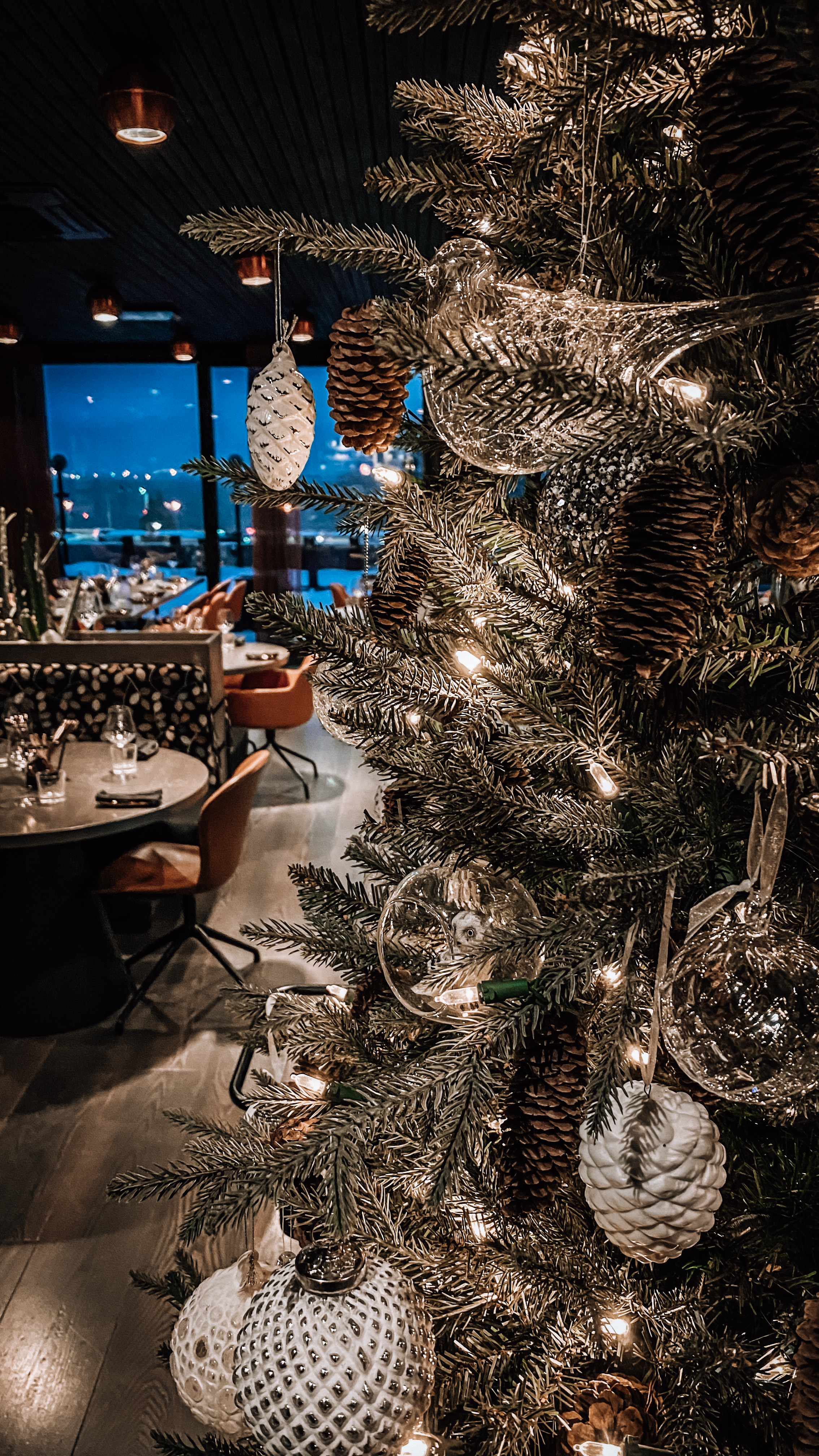 Restorāna "Tuljak" svētku interjers