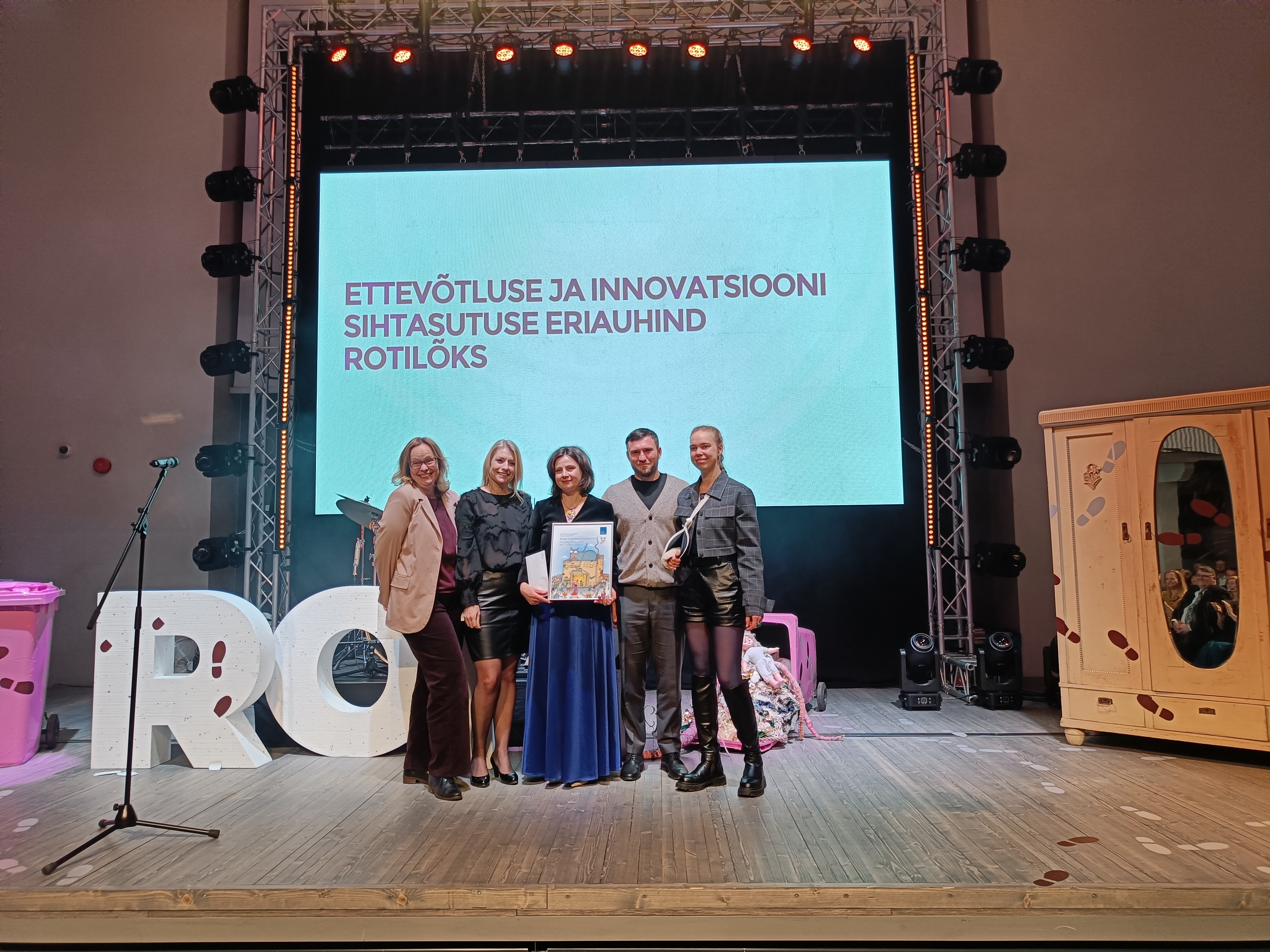 Narva muuseumi tiim ja Orvika Reilend