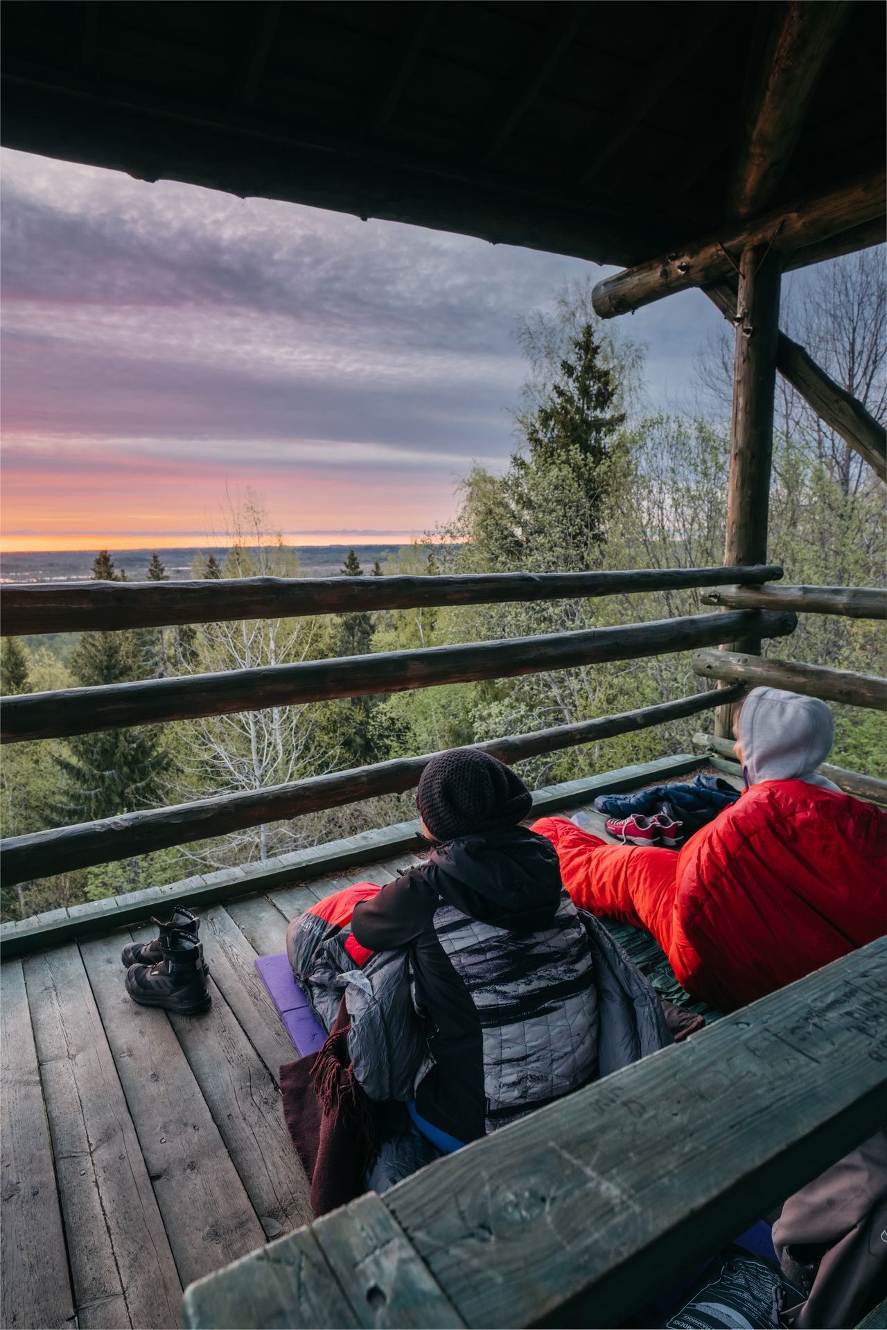 Wanderer machen Rast in Kõrvemaa, Nord-Estland