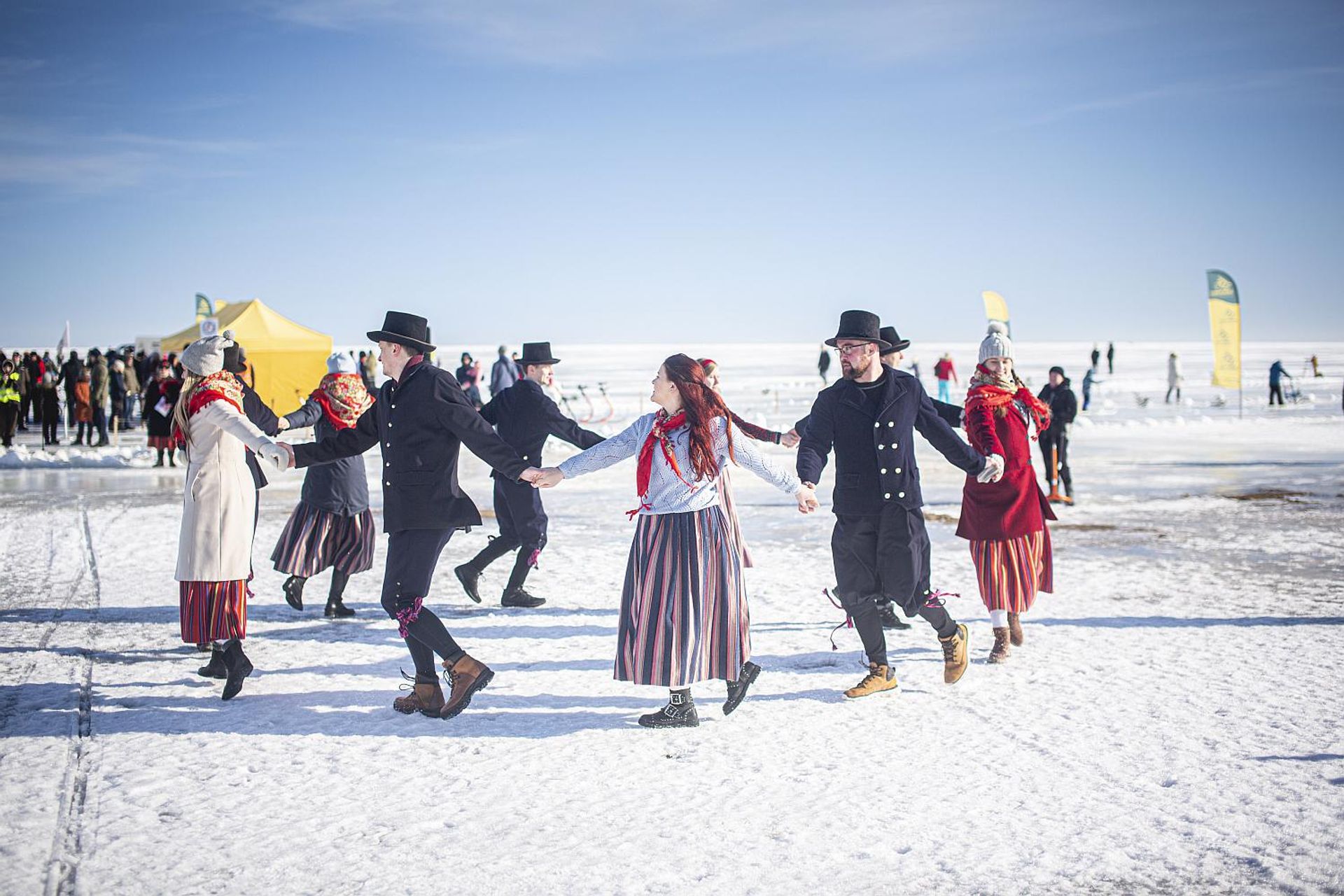 Tanssijoita jäällä 