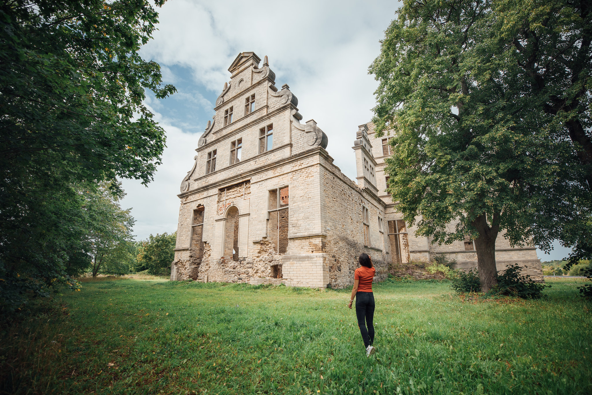Omatoimisia alue- ja teemakierroksia Virossa