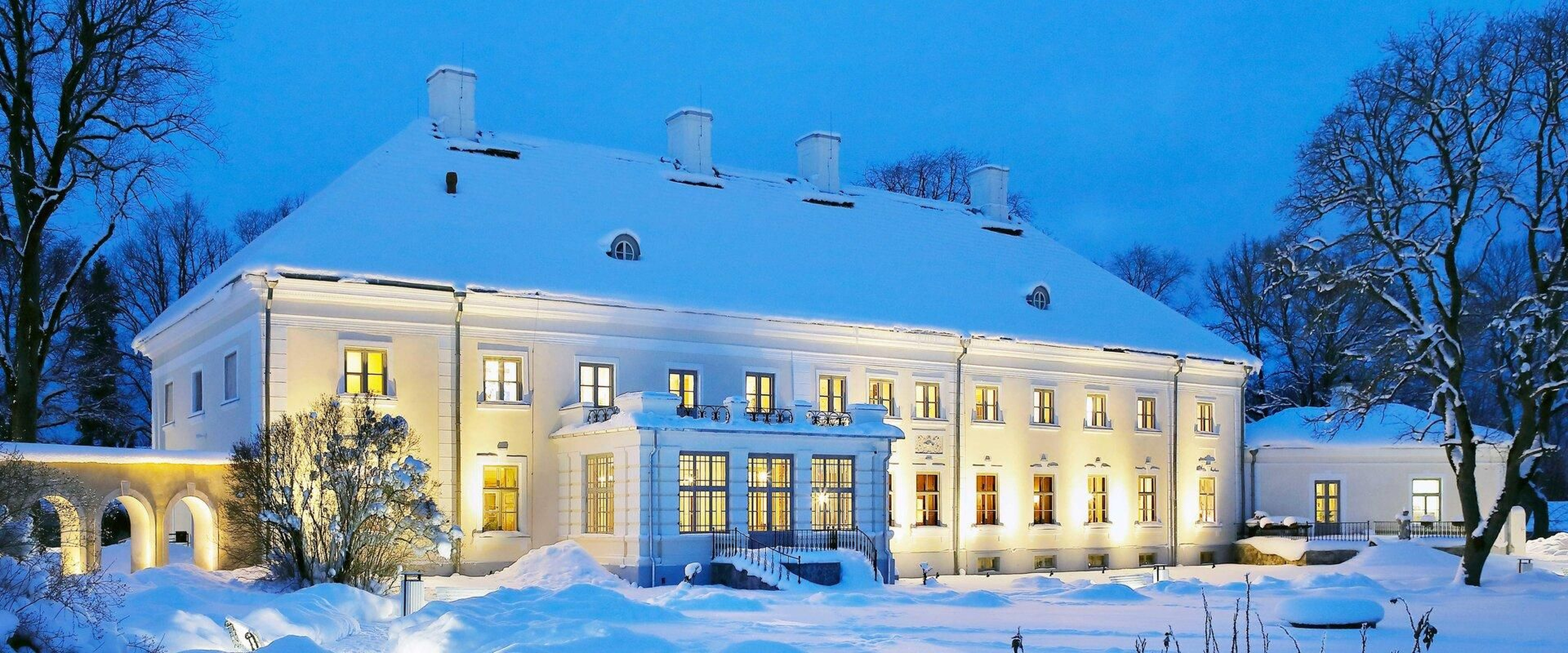 Das Gutshaus Anija im Winter