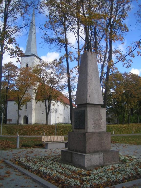 Michaelskirche von Jõhvi und Museum