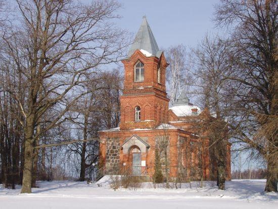 Apostolisch-Orthodoxe Kirche in Rannu im Winter