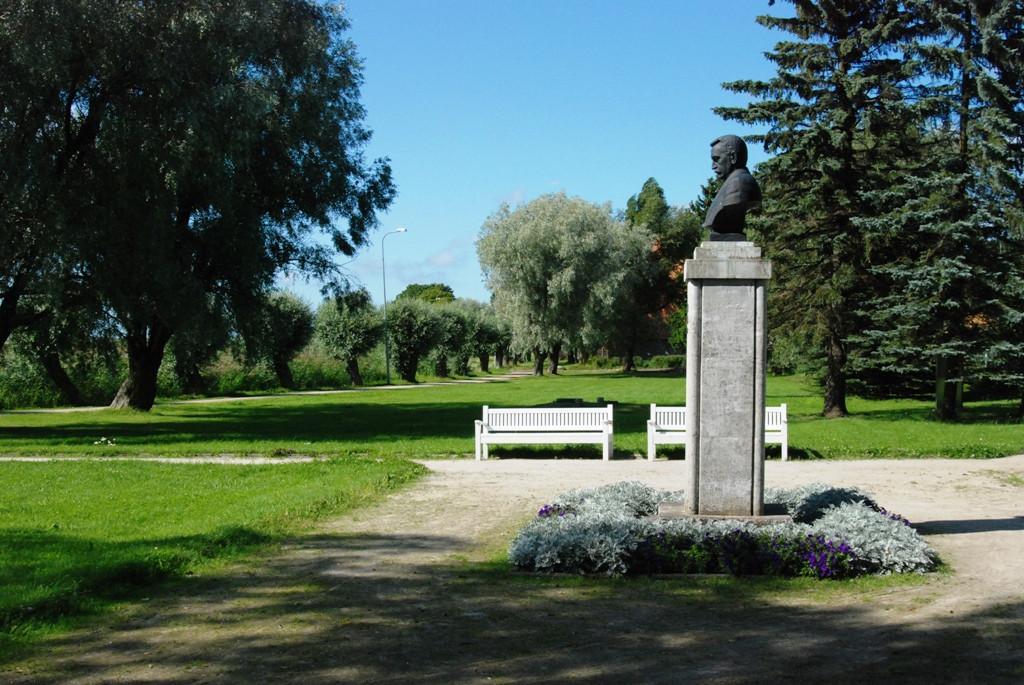 Ernst Enno Denkmal