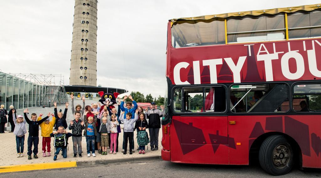 Tallinn City Tour Hop On Hop Off. Red Line – city centre