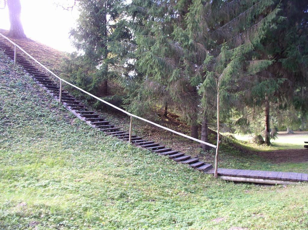 Der Burgberg Lembitu in Lõhavere