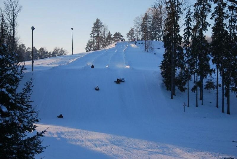 Ansomäe snowtubing