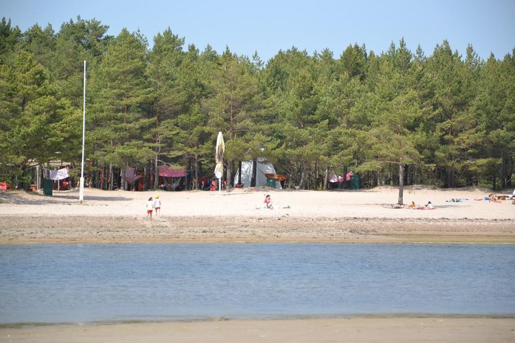 Mändjala beach