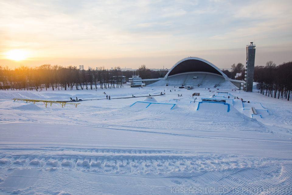 Tallinn Song Festival Grounds Winter Centre - snowtubing and sledding