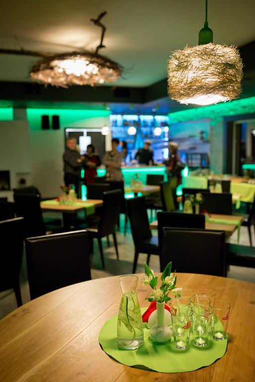 Harakapesa kohvik-pubi (Kahvila-pub Harakapesa)