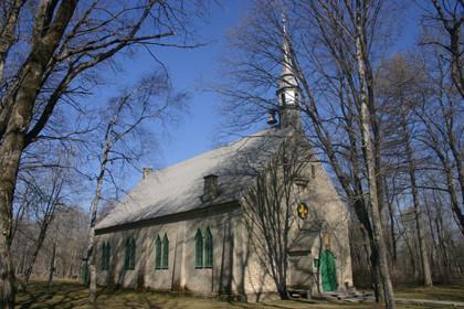 Kunda stone church