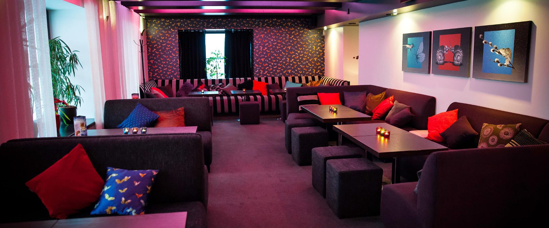 Chameleon café-lounge