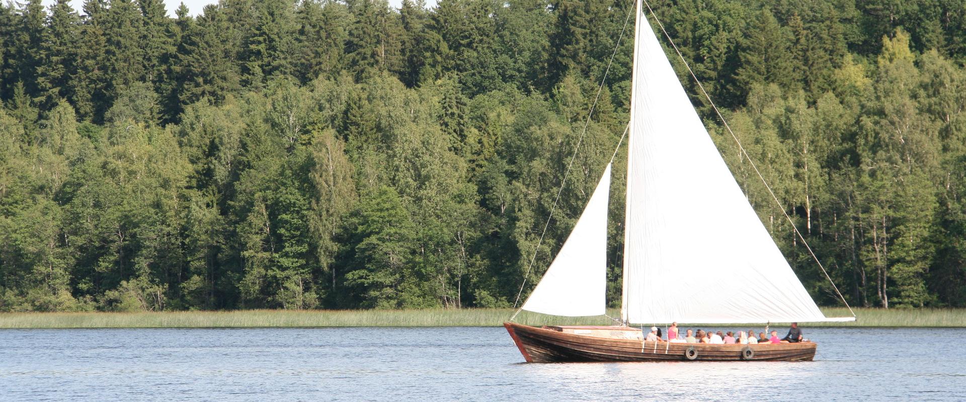 Vaibla Puhkekeskus, puhkekeskused, puhkemajad, kämpingud, perepuhkus, aktiivne puhkus, karavanipark, karavaniplats, telkimine Võrtsjärve ääres, majutus Võrtsjärve ääres, puhkemajad viljandimaal, suvepäevad, suvekool, seminarid, koolitused, Vaibla rand, Võrtsjärv,