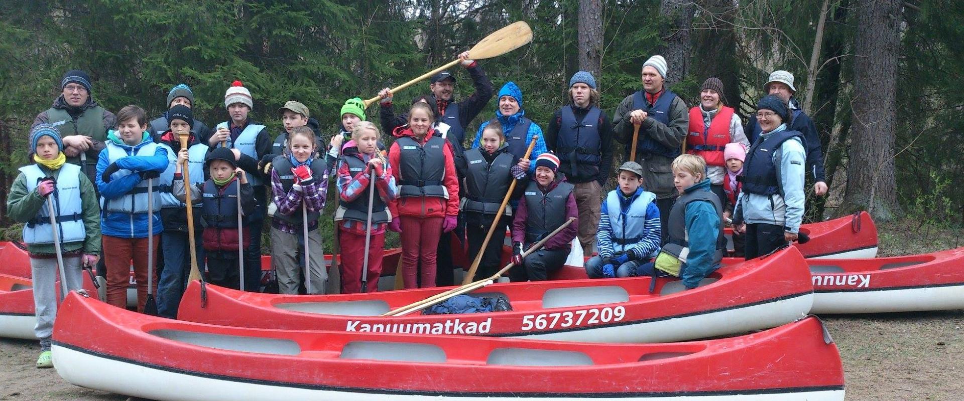 Kanutouren auf dem Fluss Valgejõgi