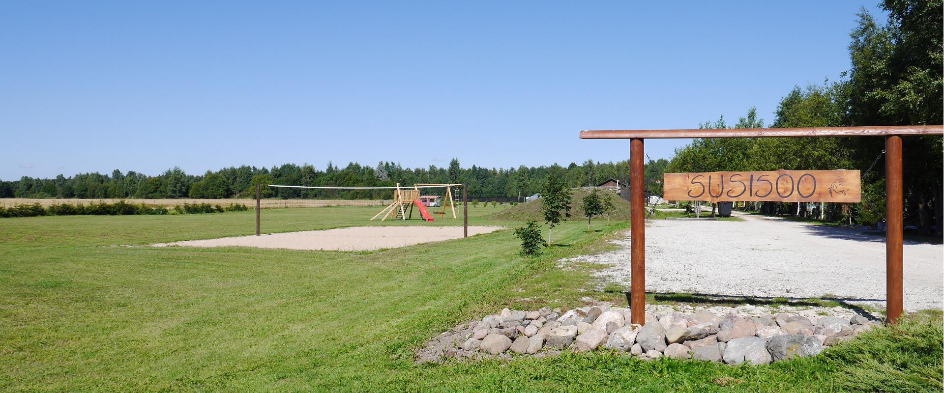 Parkla ja võrkpalliplats