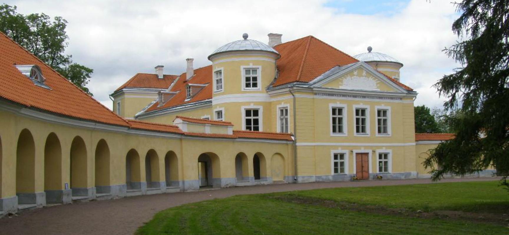 Park im Gutshof Kiltsi und Naturlehrpfad