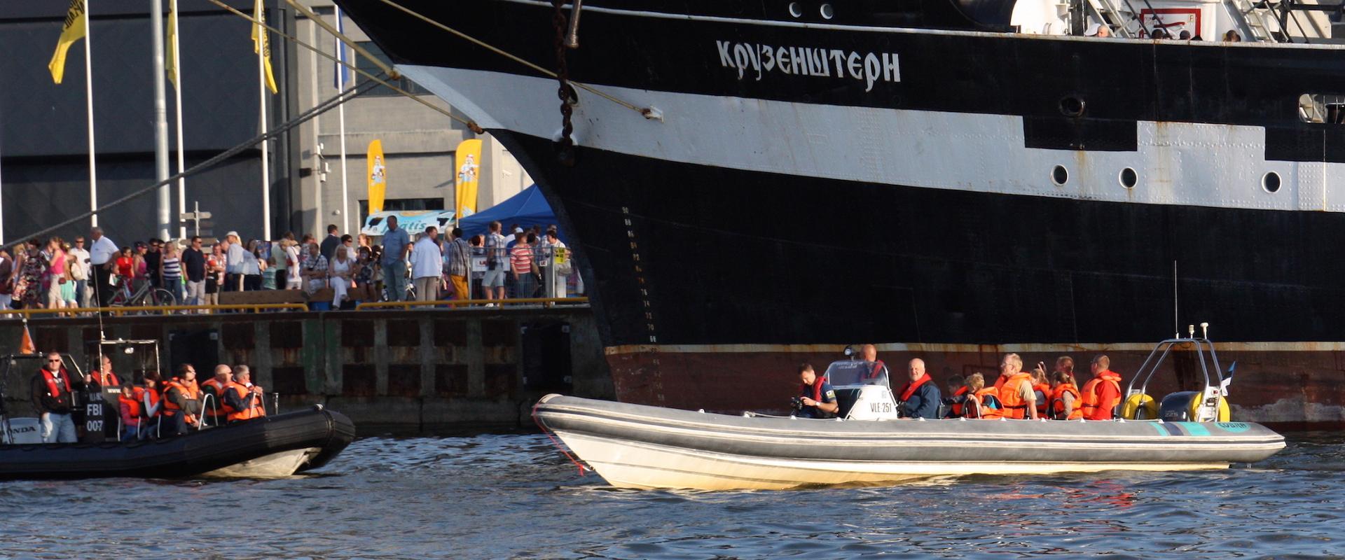 Meeressafari mit einem Festrumpfschlauchboot in der Bucht von Tallinn