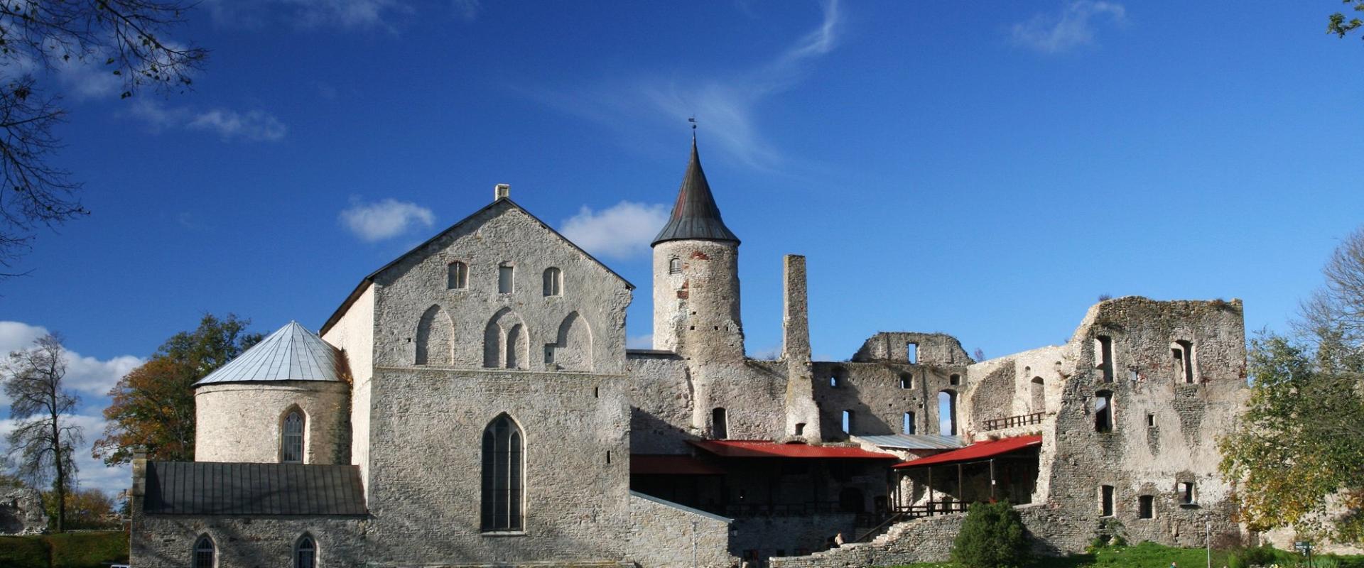 Haapsalu piiskopilinnuse pealinnuse-muuseum ja toomkirik