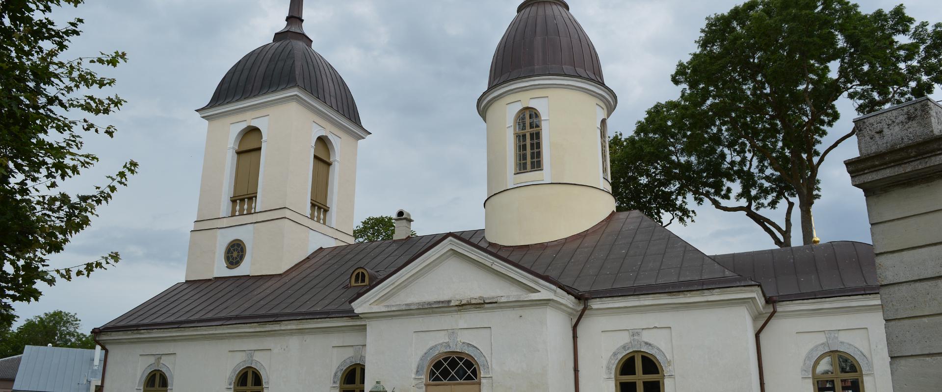 Kuressaare Püha Nikolai kirik (St. Nikolaikirche von Kuressaare)
