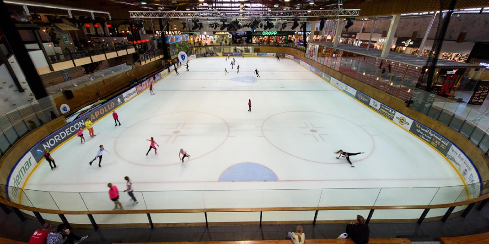 Lõunakeskus shopping centre Astri Arena ice skating rink