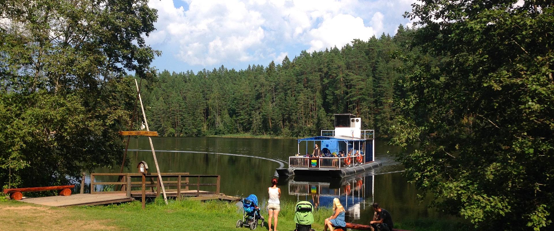 Ausflug in Taevaskoda mit dem Fluss-Schiff „Lonny“