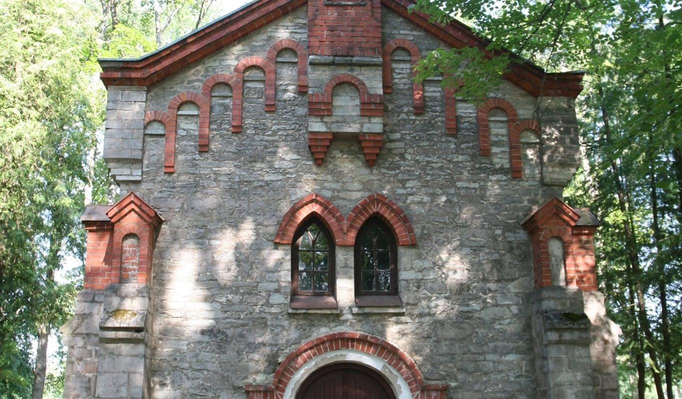 Reopalu Cemetery in Paide