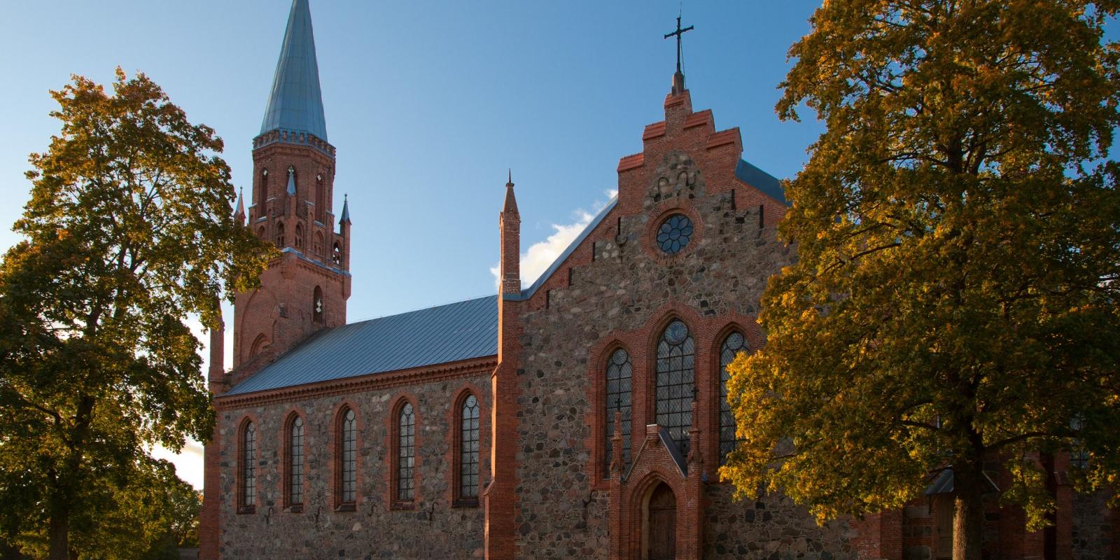 Viljandi Pauluse kirik (St. Paul’s church in Viljandi)