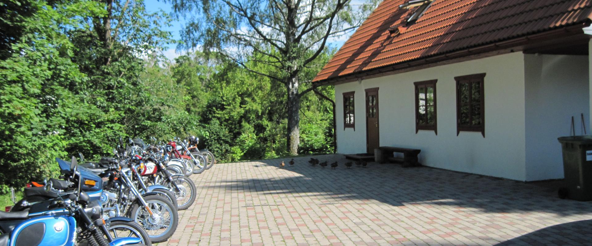 Kurtna Motorbike Museum Guesthouse