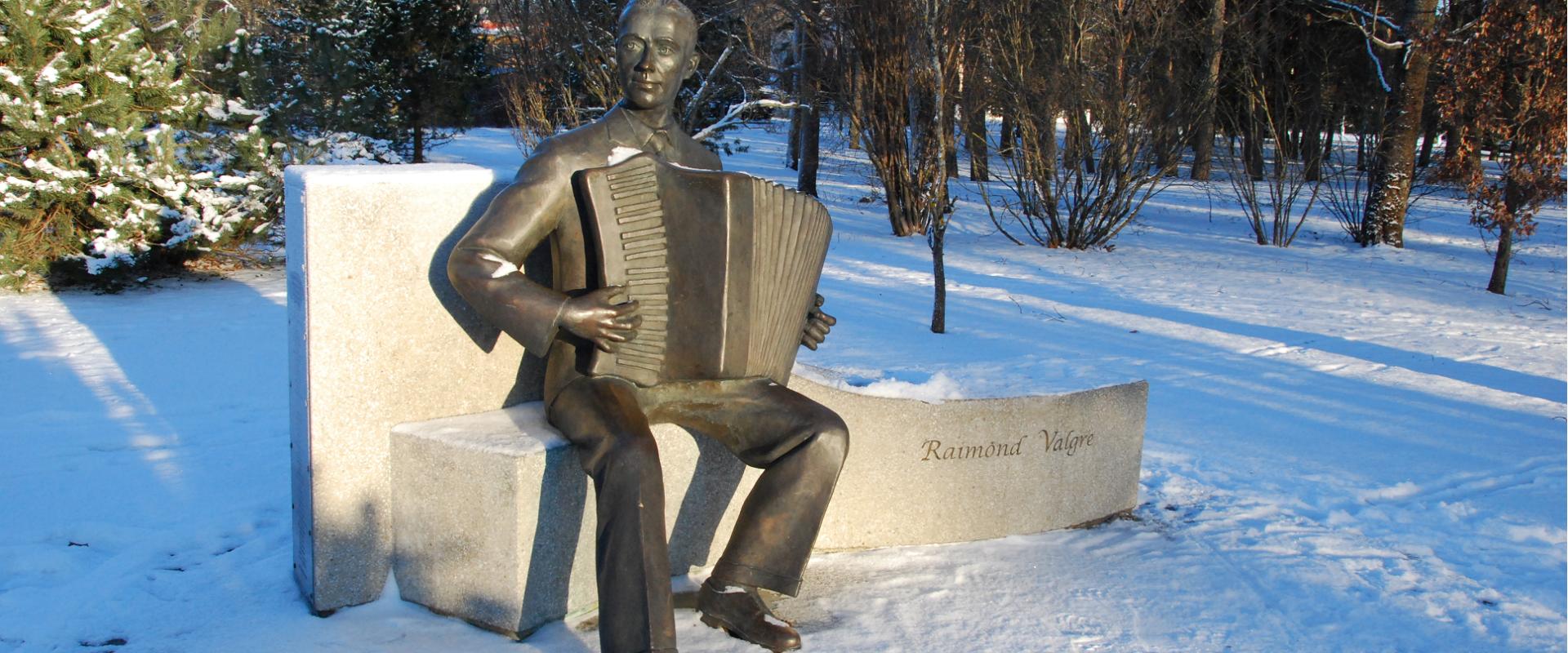 Statue of Raimond Valgre