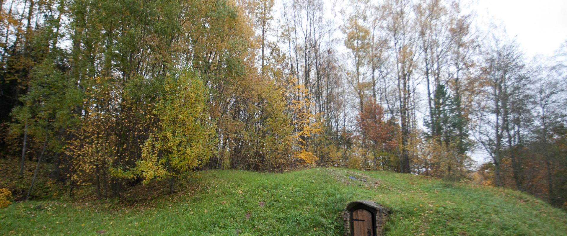 Allikukivi koopad