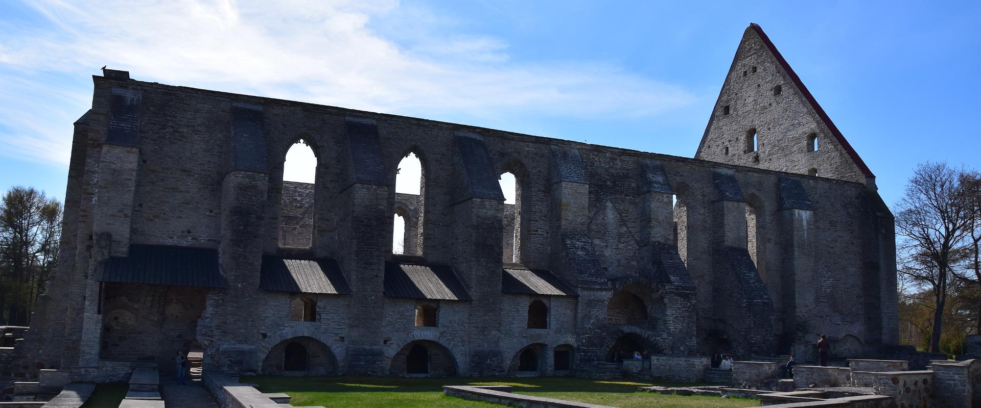 Die Ruinen des Klosters der heiligen Brigitta in Pirita