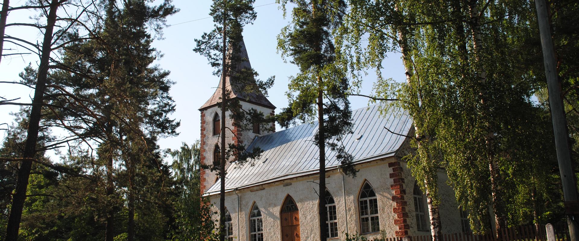Pindi baznīca Lasvas ciematā