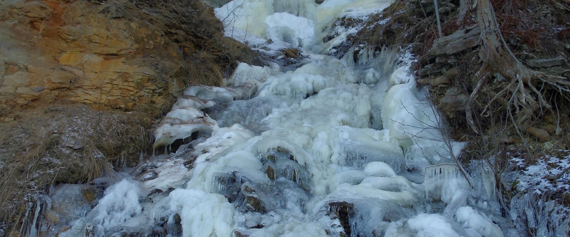 Pakri waterfall