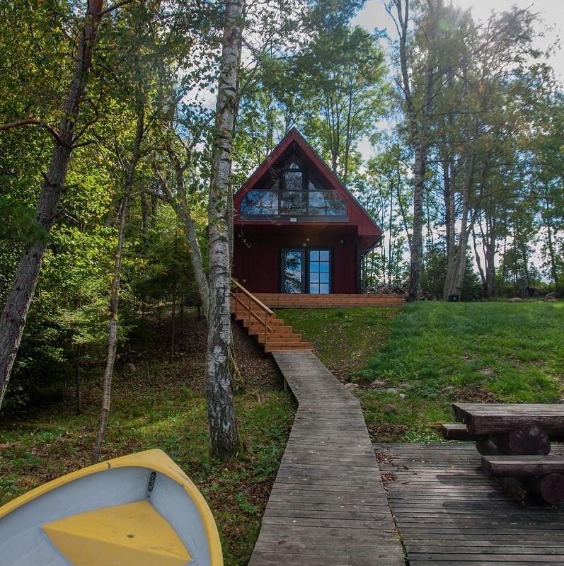 Familienhaus "Juhan" im Camping am See Karujärv