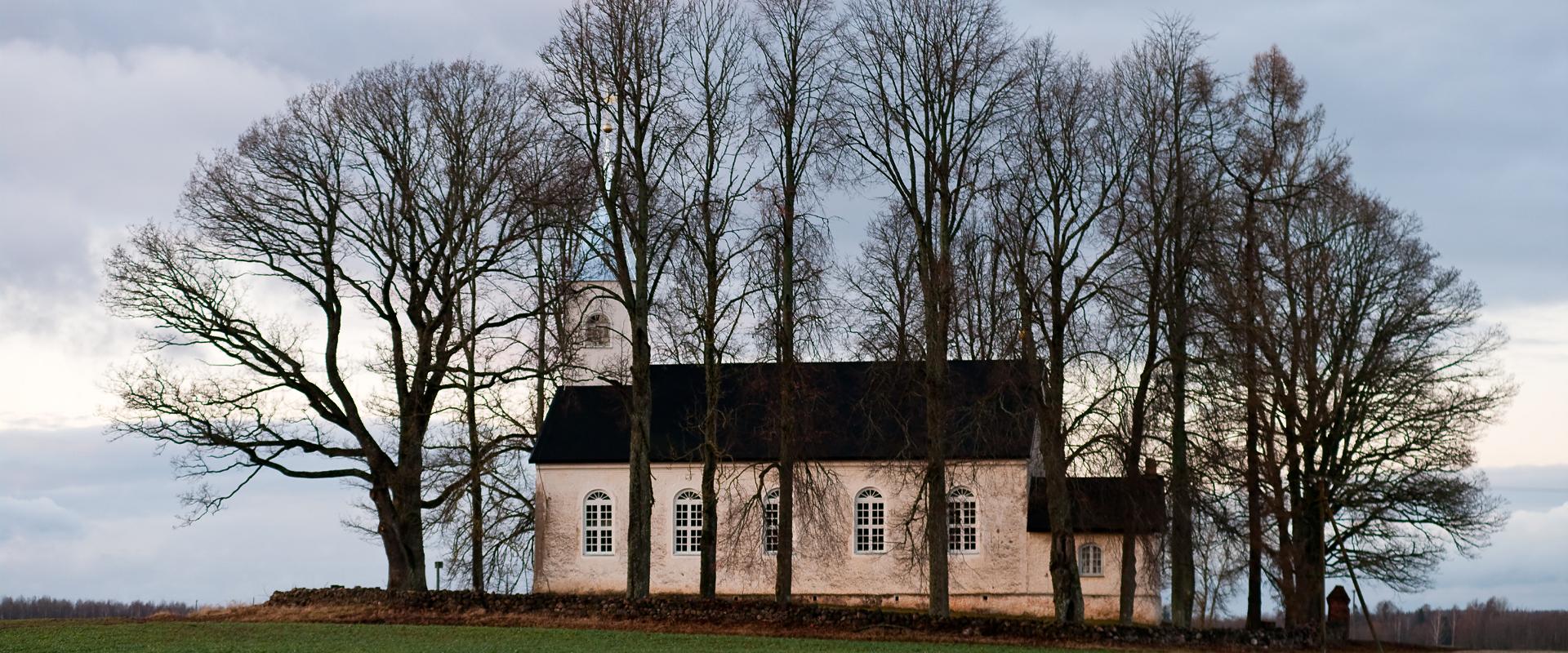 Die EELK Brigittakirche in Vara