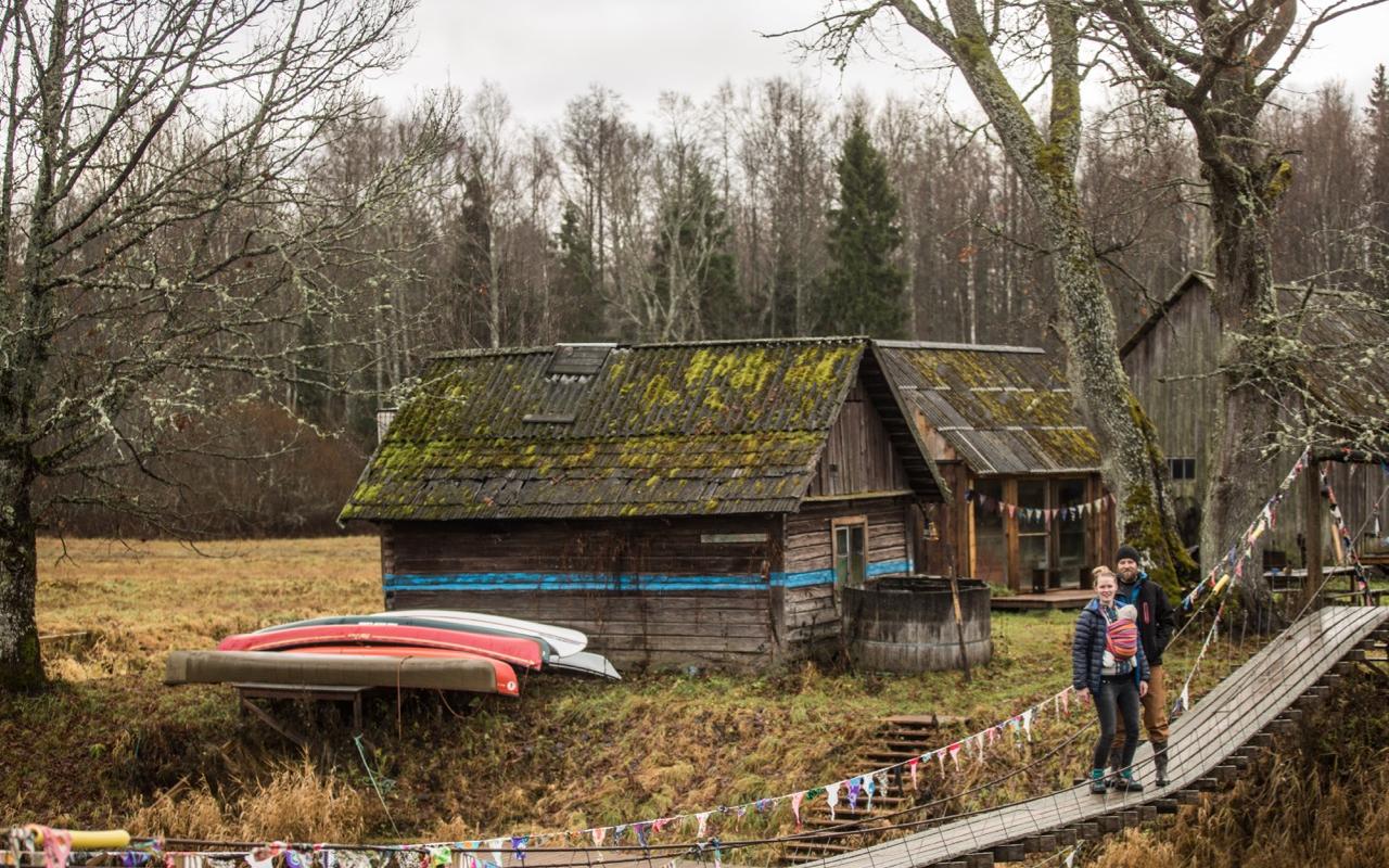 Flood at Soomaa – the local life, a hike, and a smoke sauna at Karuskose