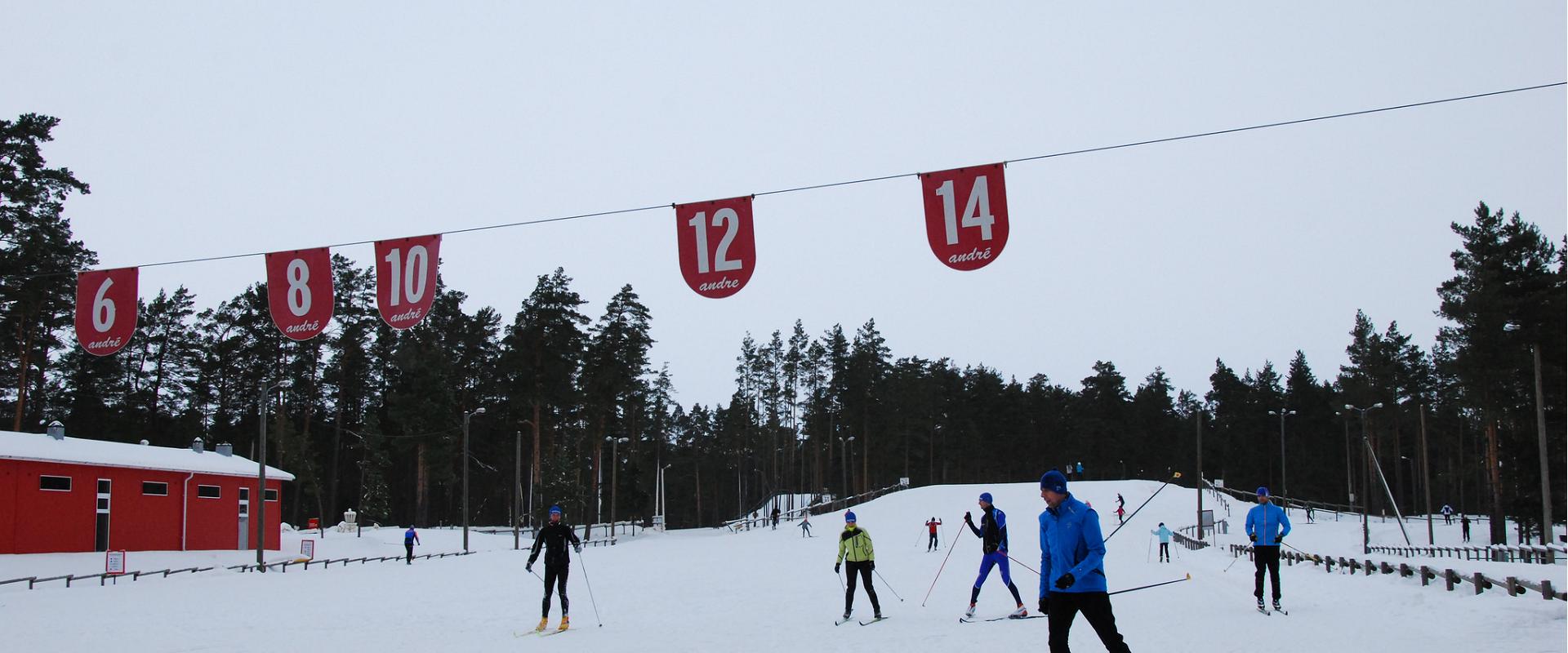 Skiing trails and ski rental at Jõulumäe Sports and Recreation Centre